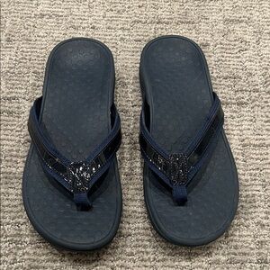 Vionic Tide Navy Patent Flip Flop 7